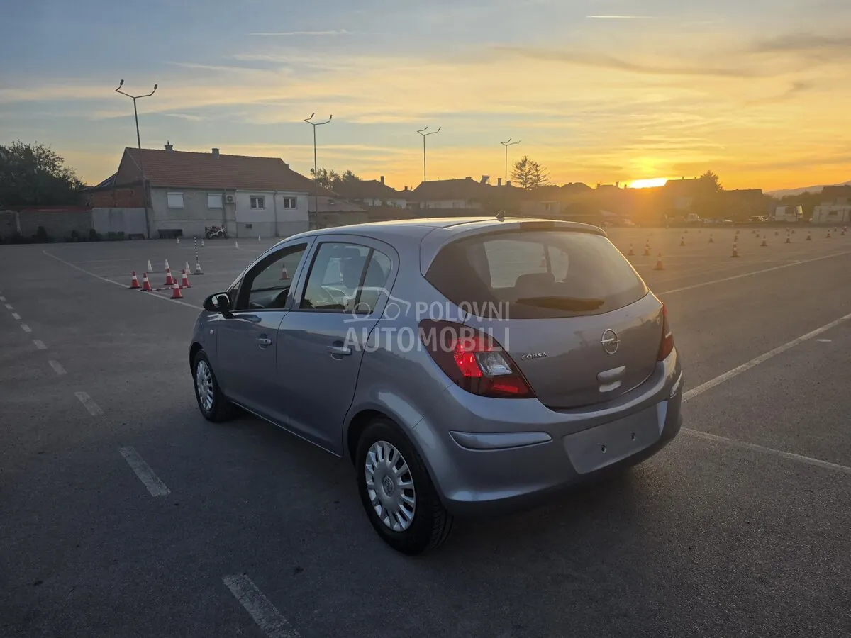Opel Corsa D 2009 photo 5
