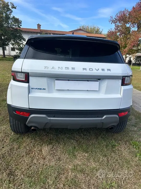 Land Rover Range Rover Evoque 2015 photo 5