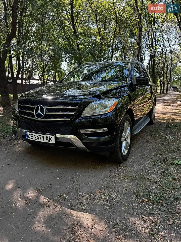 Mercedes-Benz M-Class 2012 photo 2