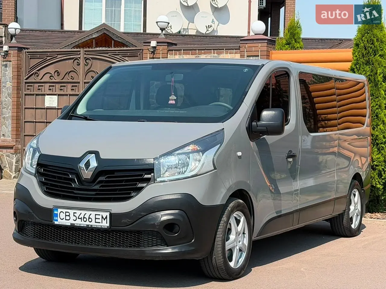 Renault Trafic 2017 photo 3