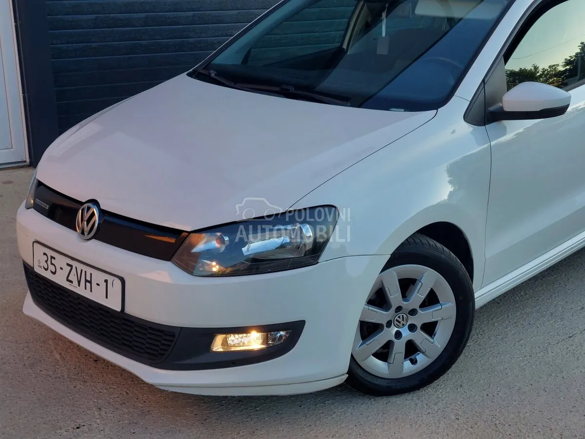 Volkswagen Polo 2013 photo 2