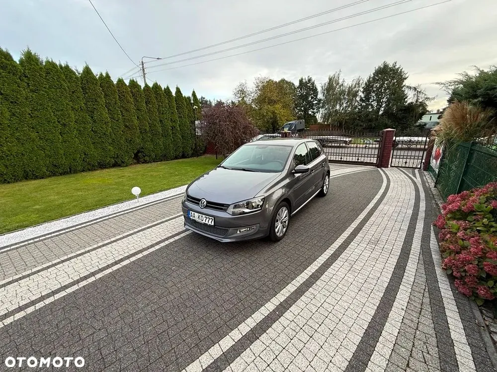 Volkswagen Polo 2010 photo 2