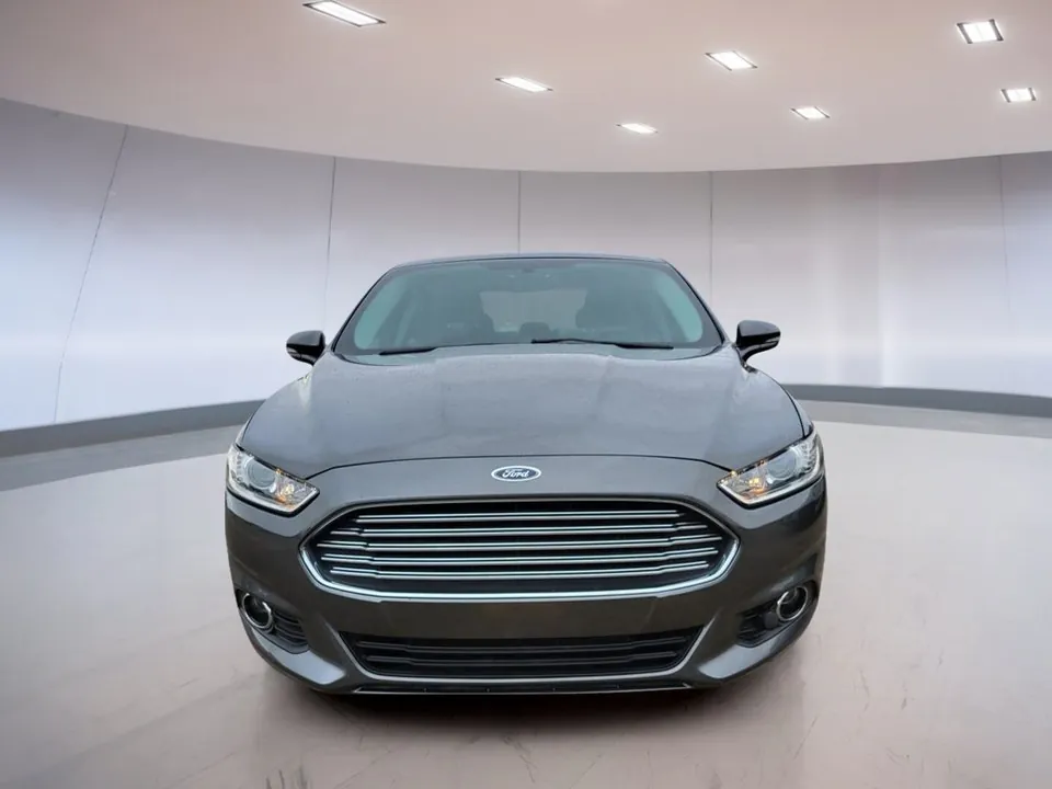 Ford Fusion 2016 photo 2