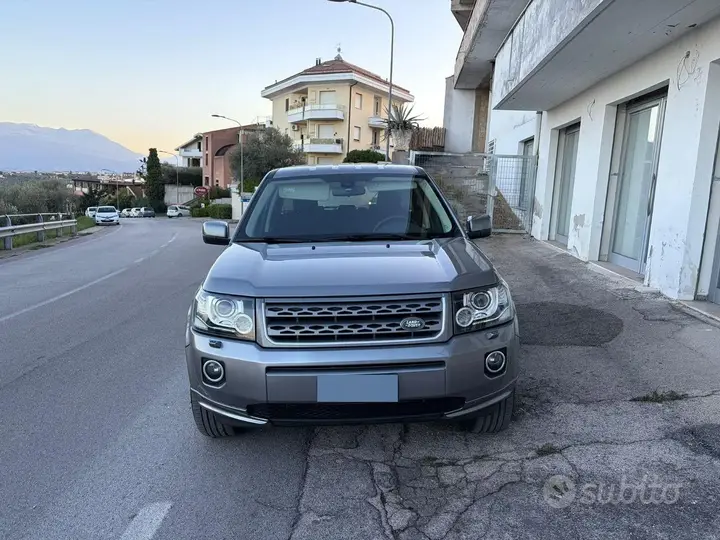 Land Rover Freelander 2015 photo 4