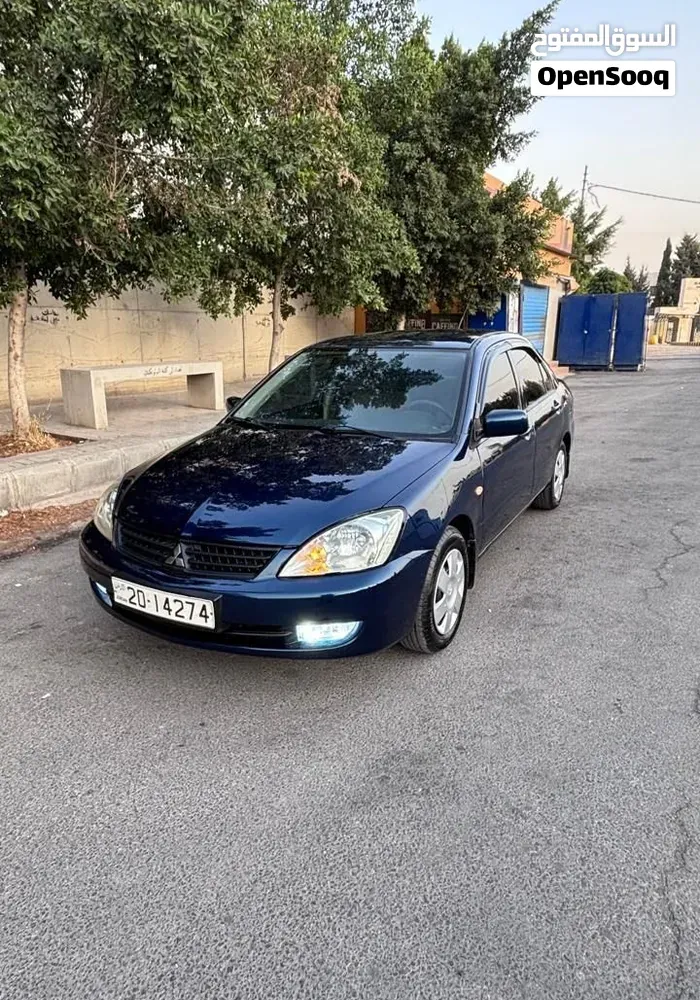 Mitsubishi Lancer 2010 photo 2