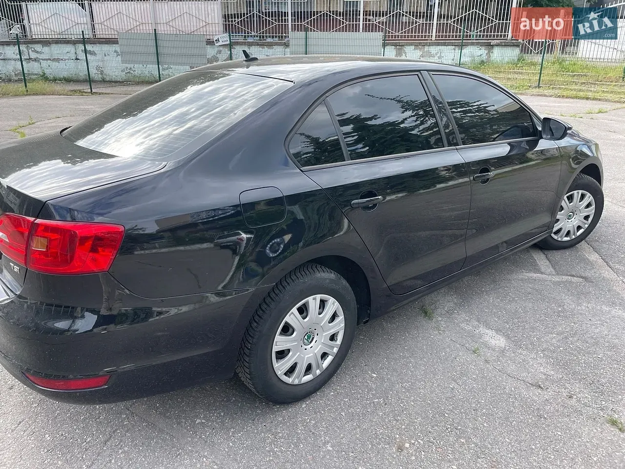 Volkswagen Jetta 2012 photo 3
