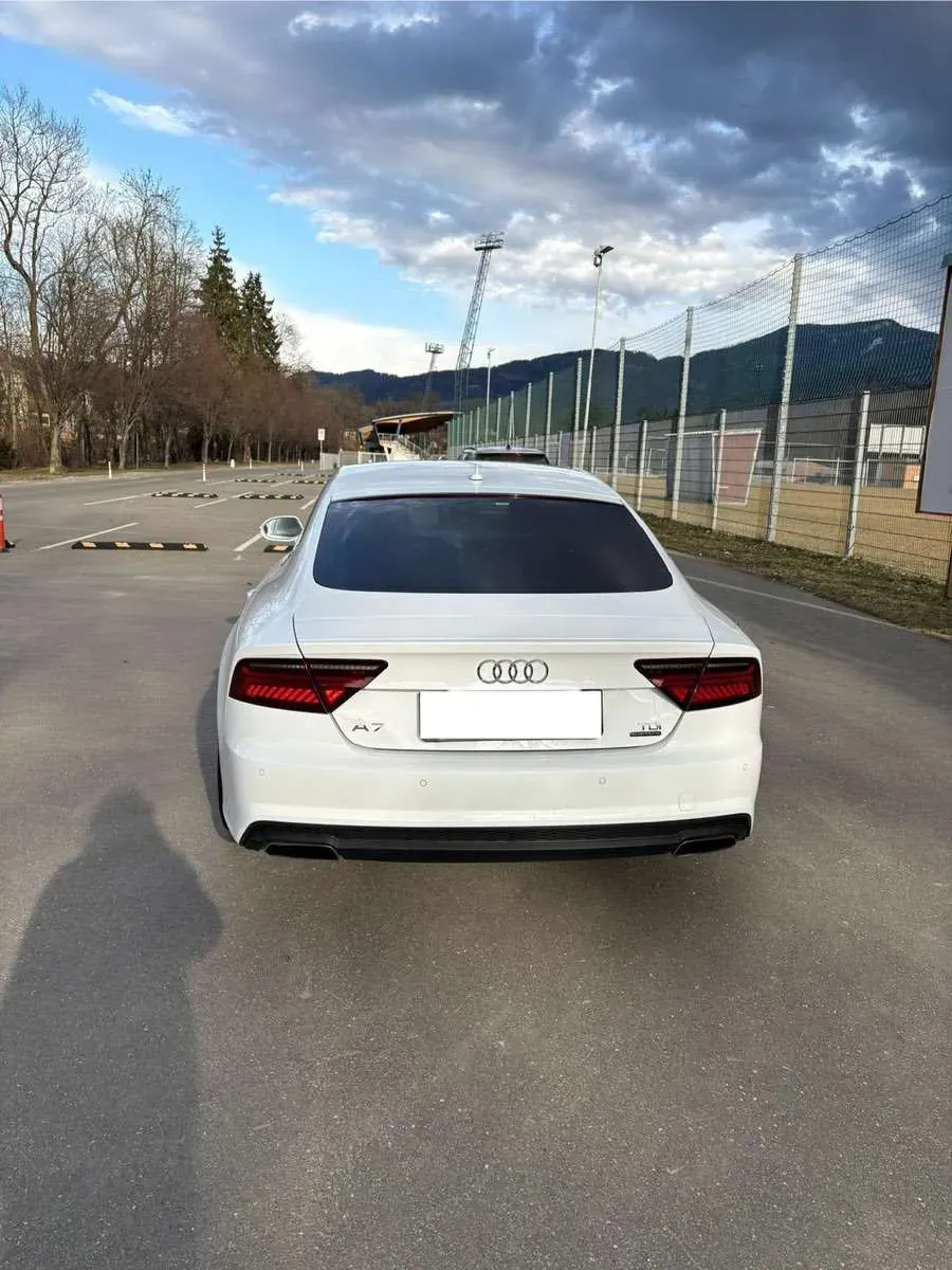 Audi A7 2015 photo 3