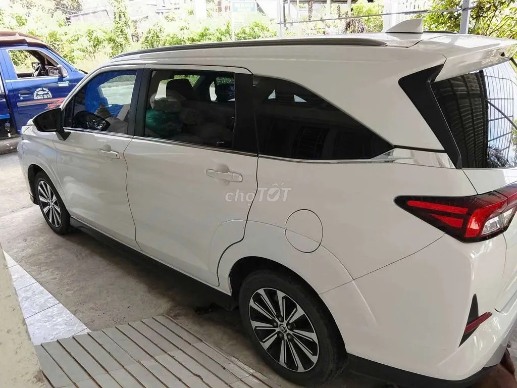 Toyota Veloz Cross 2023 photo 4