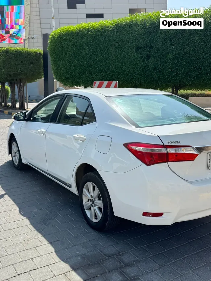 Toyota Corolla 2014 photo 3