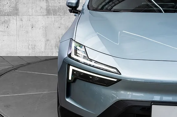 Polestar 4 2025 photo 4