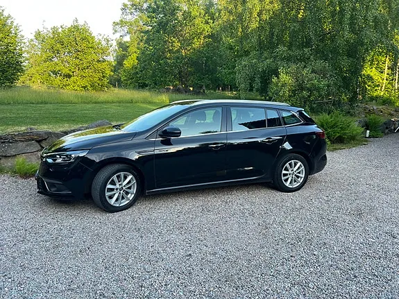 Renault Megane Iv 2018 photo 3
