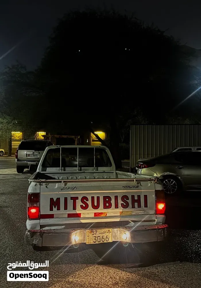Mitsubishi L200 2001 photo 3