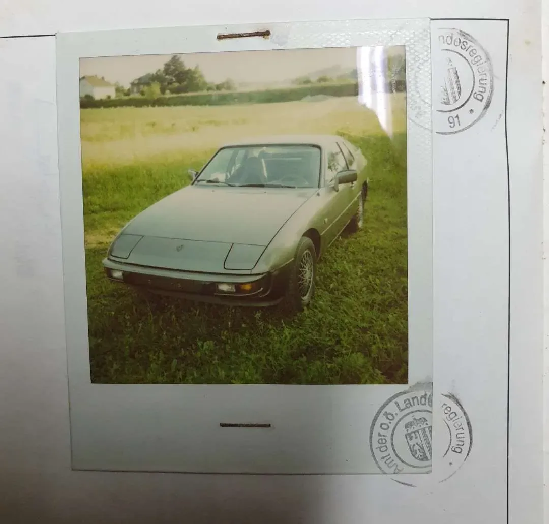 Porsche 924 1982 photo 2