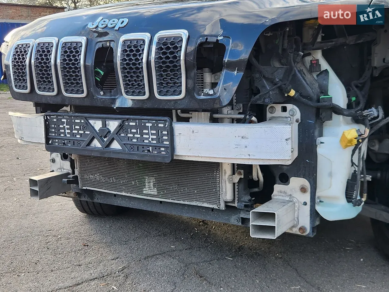 Jeep Cherokee 2018 photo 3