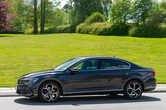 Volkswagen Passat 2019 photo 3