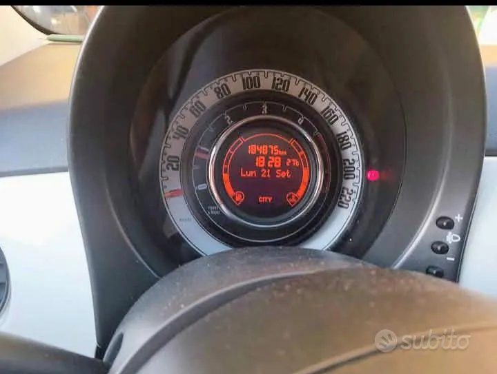 Fiat 500 2011 photo 2