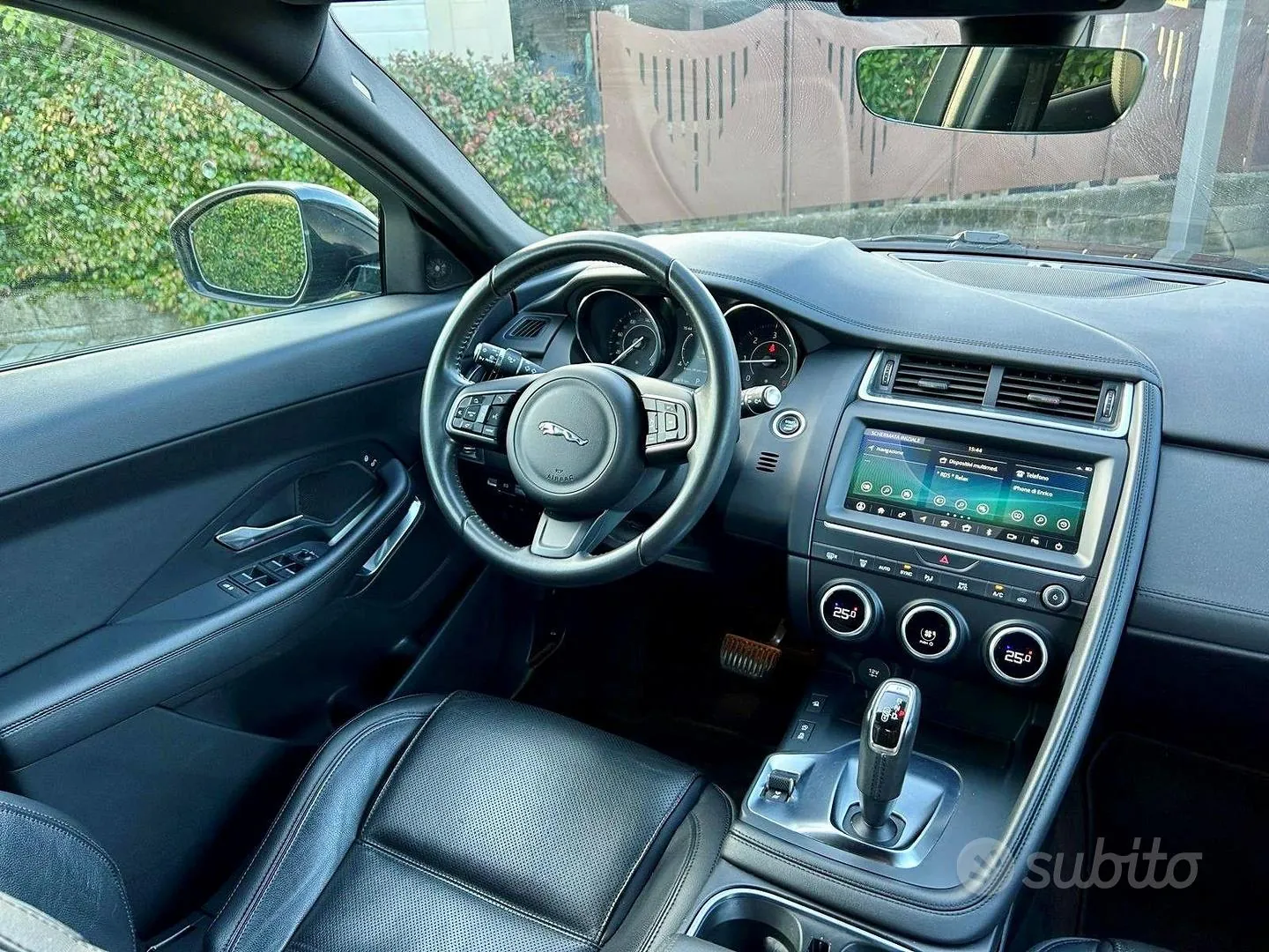 Jaguar E-Pace 2021 photo 5