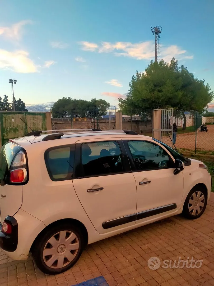 Citroen C3 Picasso 2010 photo 3