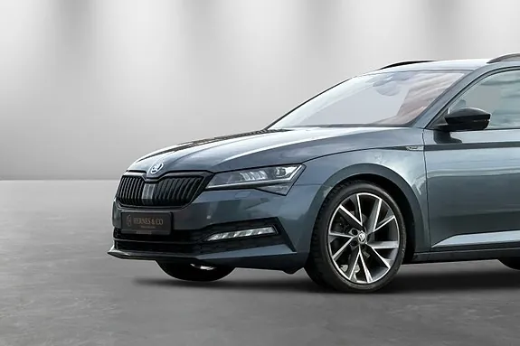 Skoda Superb 2021 photo 3