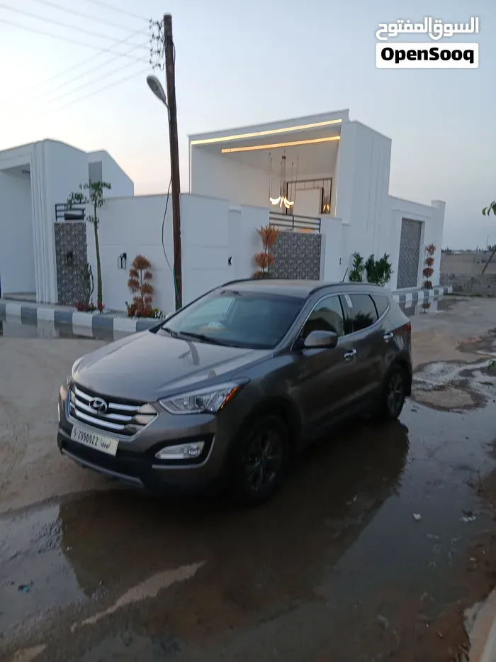 Hyundai Santa Fe 2014 photo 2