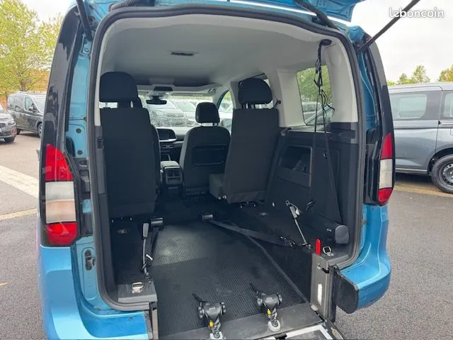 Ford Tourneo Connect 2024 photo 2