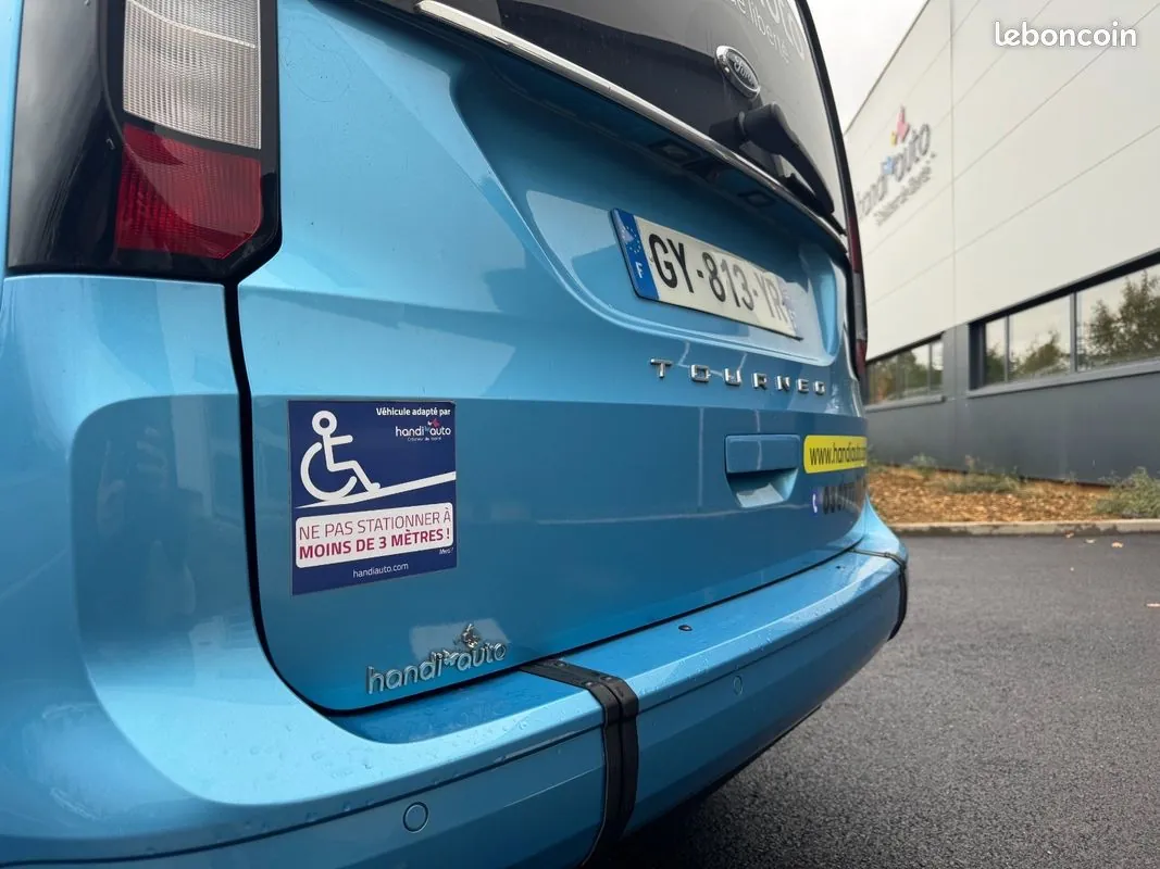 Ford Tourneo Connect 2024 photo 3