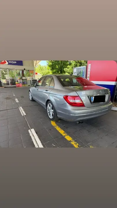 Mercedes-Benz C-Class 2011 photo 3