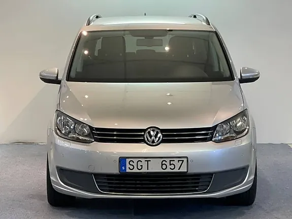 Volkswagen Touran 2013 photo 2