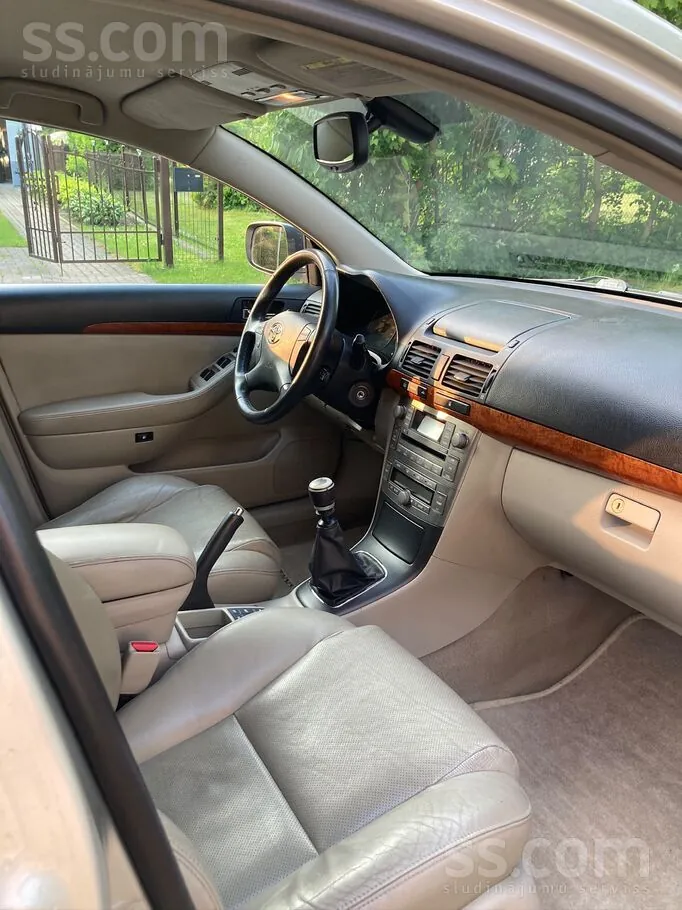 Toyota Avensis 2006 photo 4