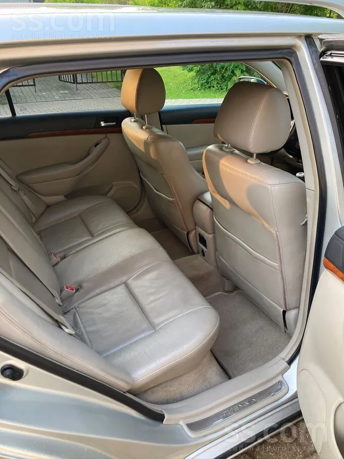 Toyota Avensis 2006 photo 5