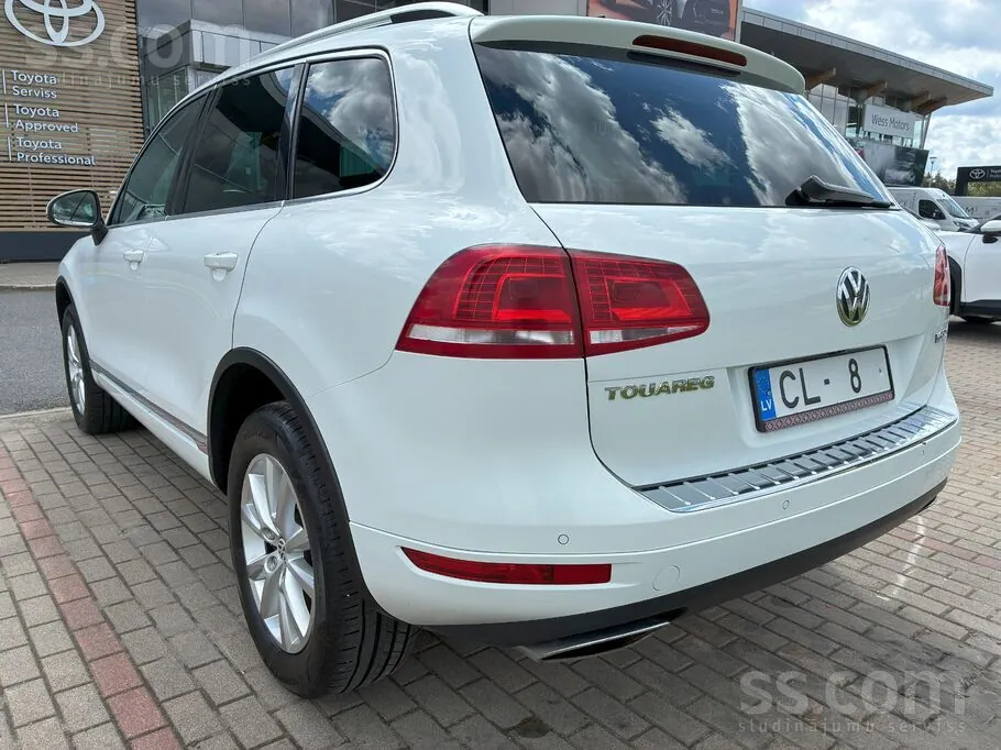 Volkswagen Touareg 2013 photo 3