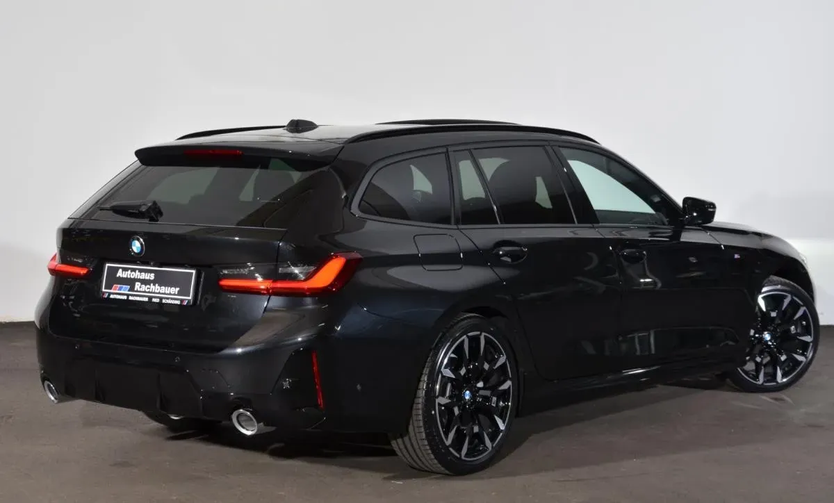 BMW 3 Series 2025 photo 2