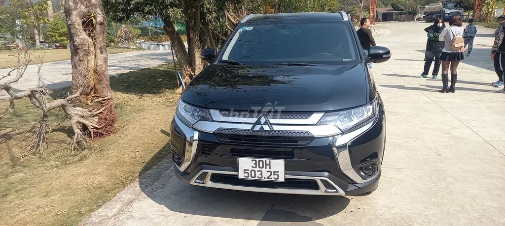 Mitsubishi Outlander 2022 photo 3