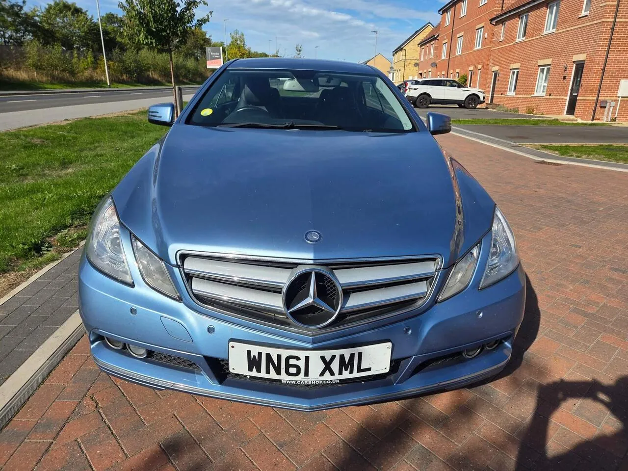 Mercedes-Benz E-Class 2011 photo 3
