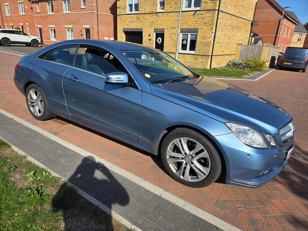 Mercedes-Benz E-Class 2011 photo 5