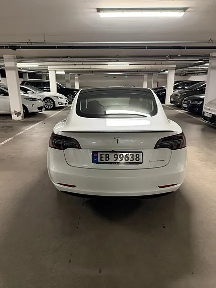 Tesla Model 3 2021 photo 4