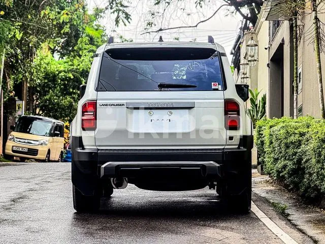 Toyota Land Cruiser Prado 2025 photo 4