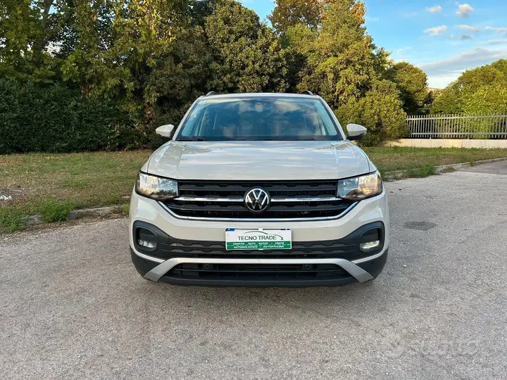 Volkswagen T-Cross 2023 photo 2