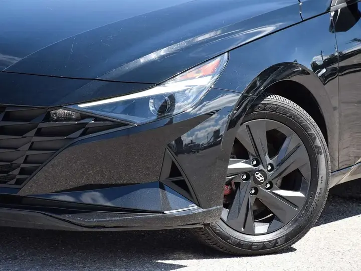 Hyundai Elantra 2021 photo 2