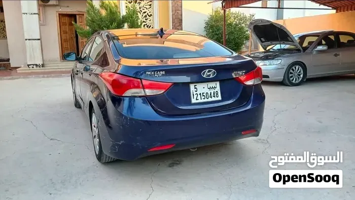 Hyundai Elantra 2012 photo 4