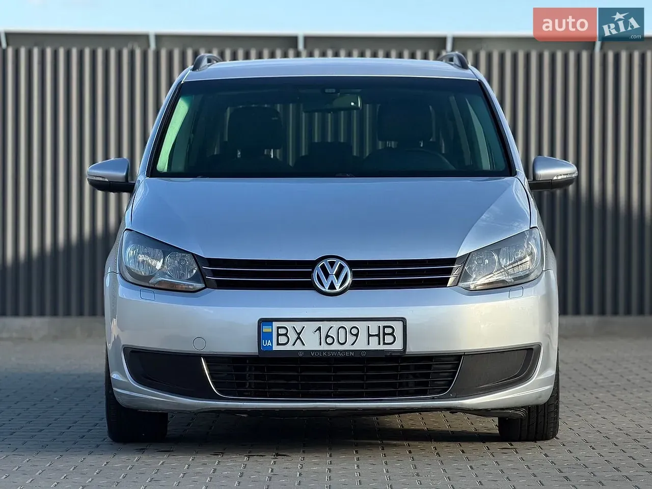 Volkswagen Touran 2012 photo 3