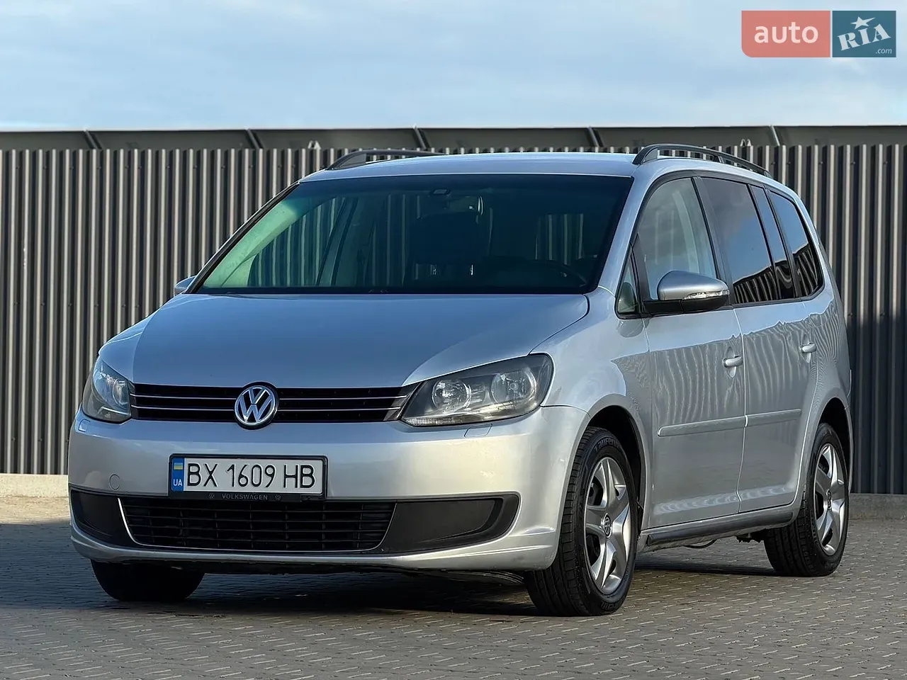 Volkswagen Touran 2012 photo 5
