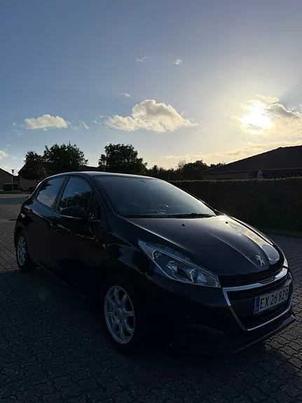 Peugeot 208 2016 photo 4
