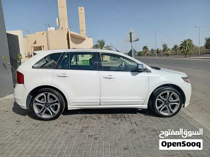 Ford Edge 2013 photo 2