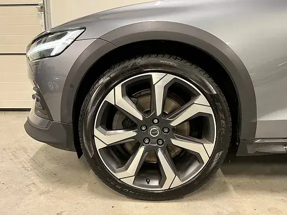 Volvo V60 Cross Country 2020 photo 5