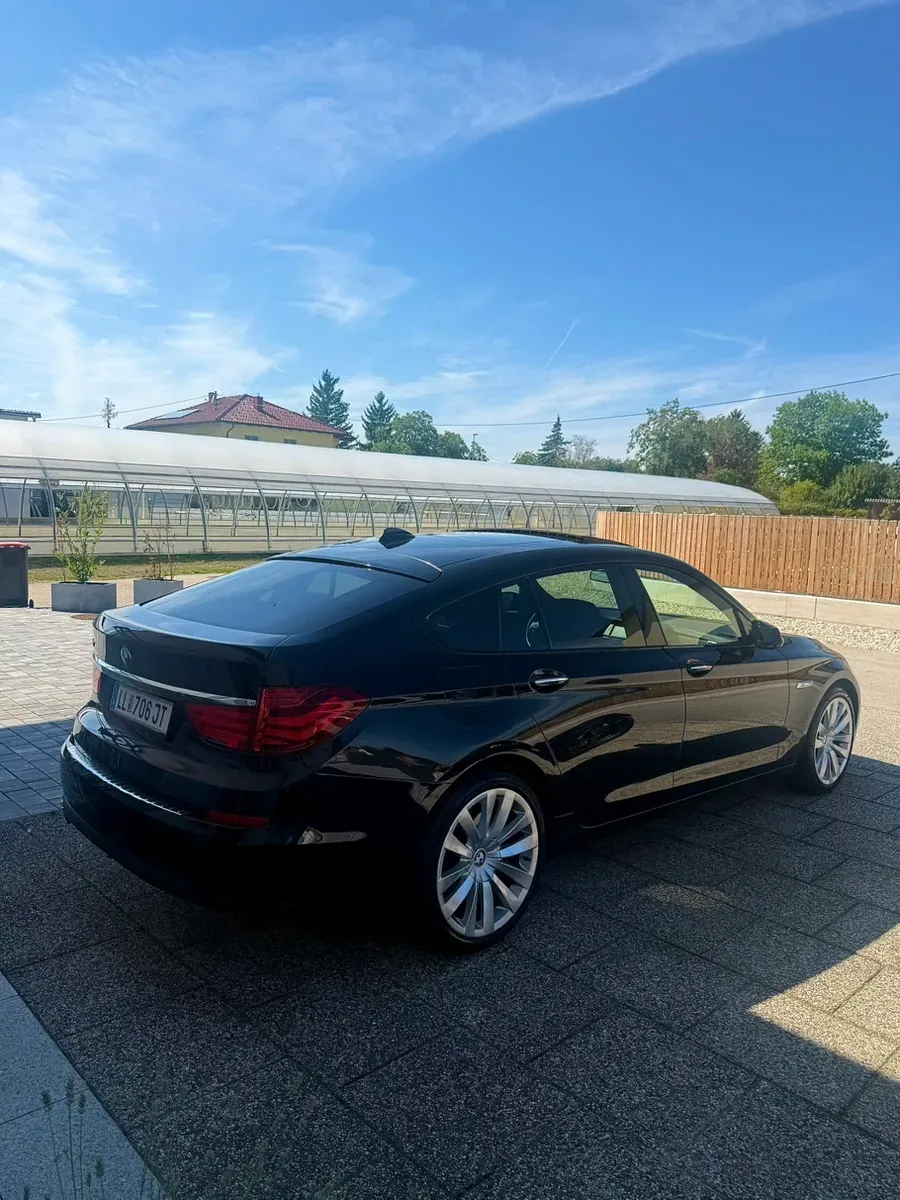 BMW 5 Series 2009 photo 3