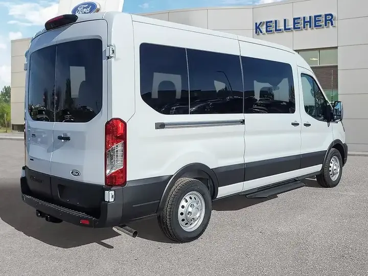 Ford Transit 2027 photo 5