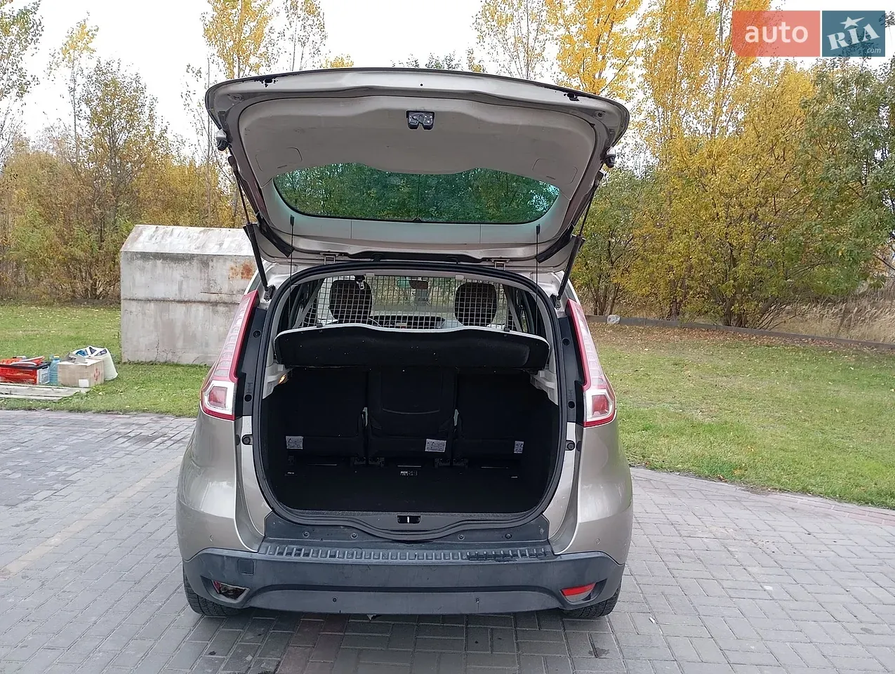 Renault Scenic 2010 photo 2