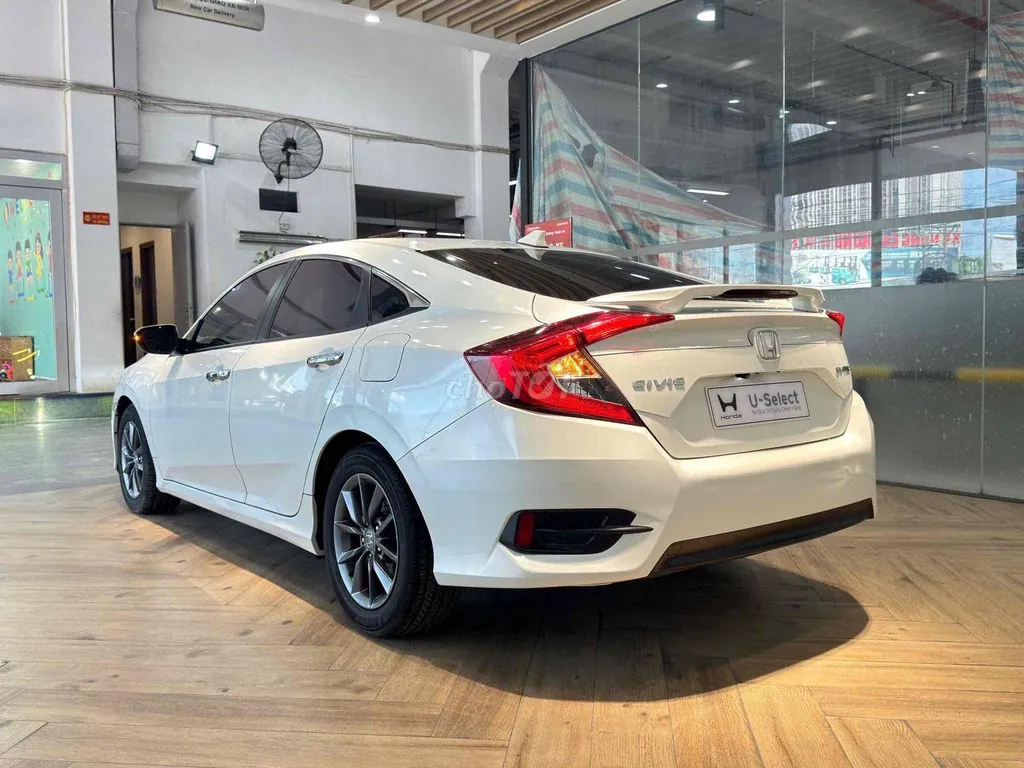 Honda Civic 2019 photo 3