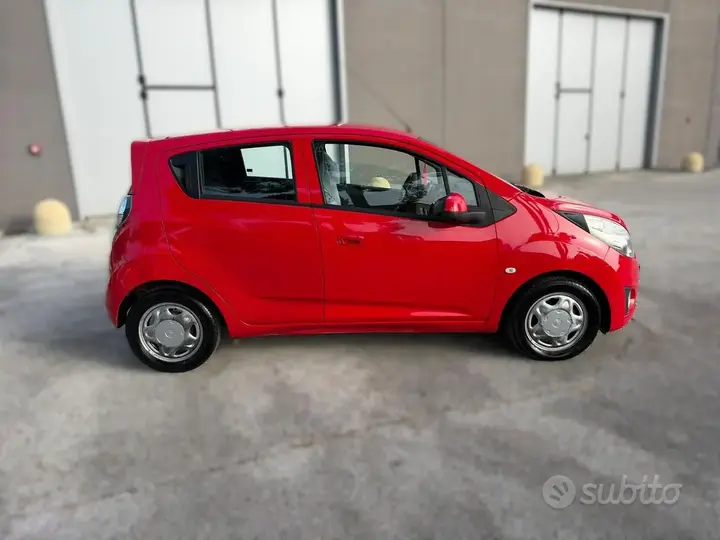 Chevrolet Spark 2012 photo 2
